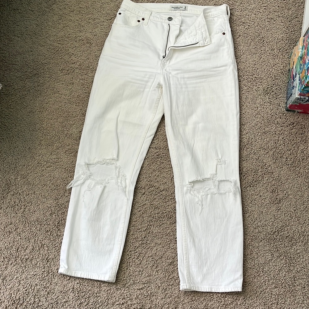 Abercrombie 7/8s white jeans